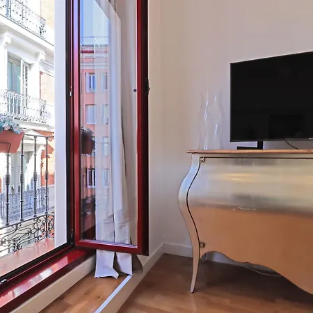Chueca Suites Madrid Extérieur photo